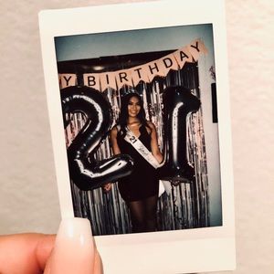 Meet your Posher, Mariel